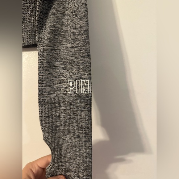 PINK active- long sleeve cropped seamless workout top - Picture 3 of 5
